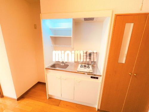 young leavesのキッチン