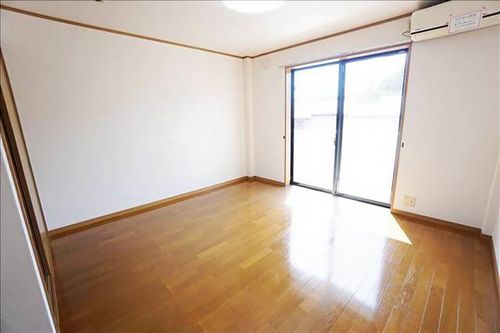 メゾンエーデルワイスの居間