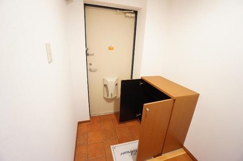 アトランティス四ツ谷の玄関