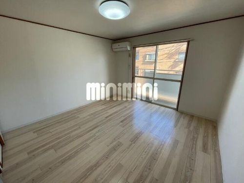 ハイム舞 B棟の居間