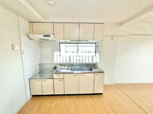 リヴァーサイド植田のキッチン