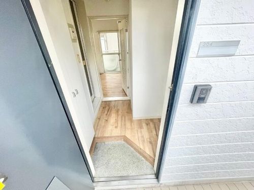 ソフィア ブランシェ204の玄関