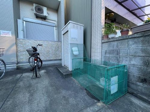 ロレイアムの周辺