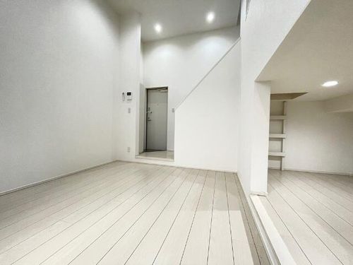 IRIS Garden(イリス ガーデン)の居間