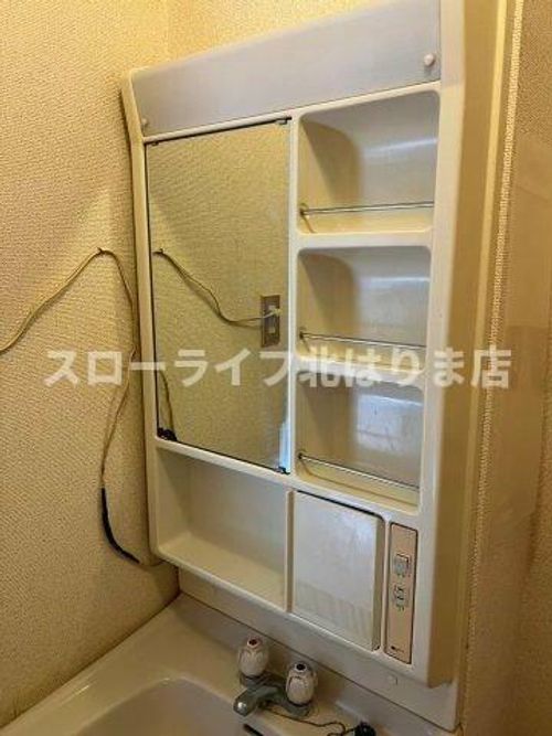 メイプルタウン大久保202の内装