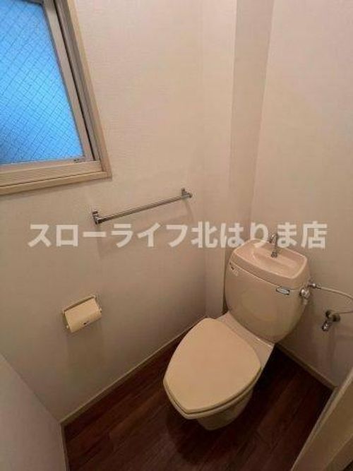 メイプルタウン大久保202の内装