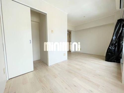 岡文ビルの内装