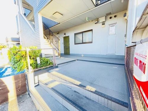 コンフォート森山の玄関