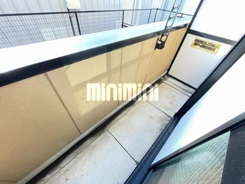 ブランシェ 平手南の内装