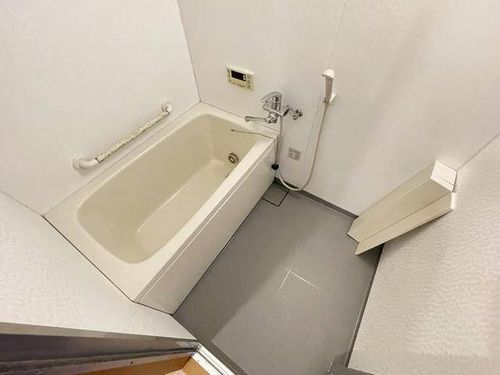 フラワーコート本町の風呂