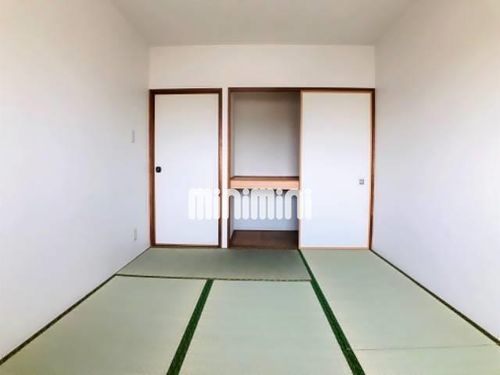 すずの樹ガーデンの居間