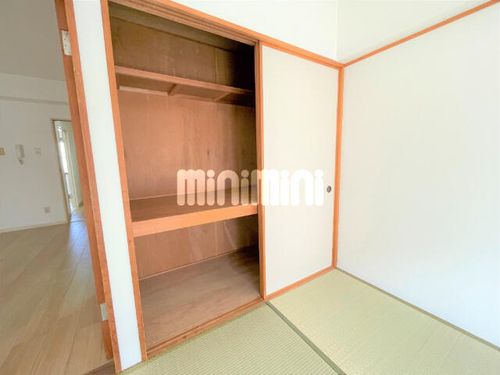 ジュネス保田の内装