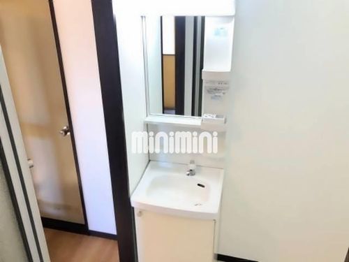 タウニー藤田の内装