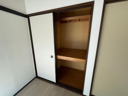 ラフォーレ西川の内装