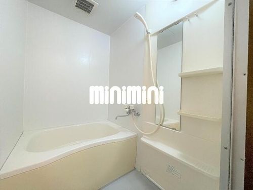 メゾン四季 B棟の風呂