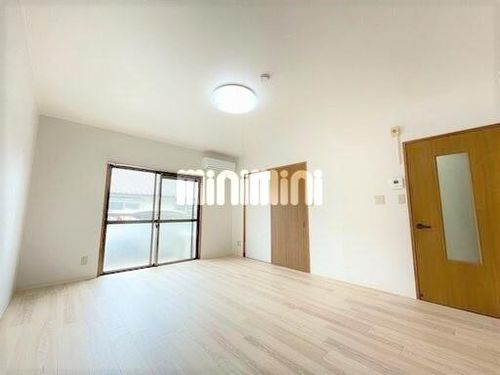 ストーンカントリーの内装