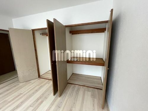 ストーンカントリーの内装