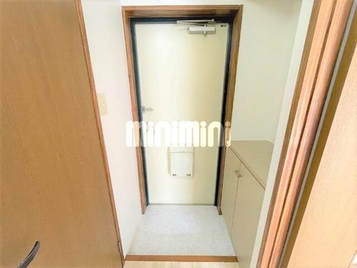 ストーンカントリーの玄関