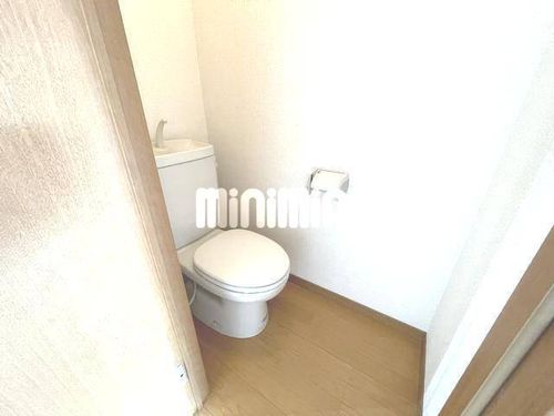 ティーワン日高の内装