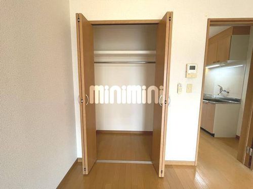 ティーワン日高の内装