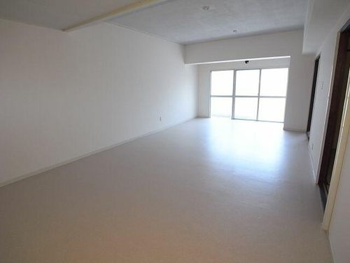 アートスクエアの内装