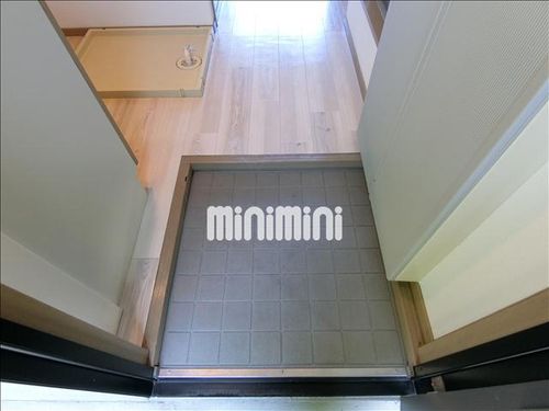 ジュネス社ヶ丘の玄関