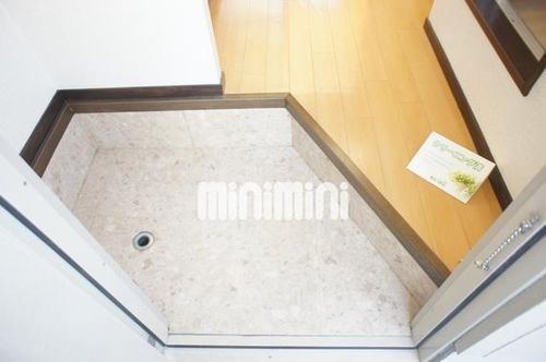 コーポ水野の玄関