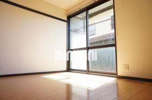 コーポ水野の居間