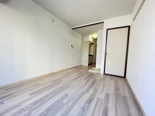 リバーサイド藤ヶ丘の居間