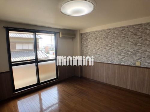 ラ・メゾン・タナカCの居間