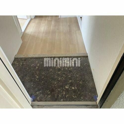 グランドール犬山の玄関