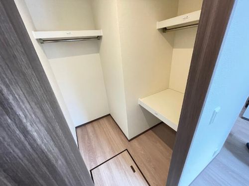 コーエクジスタンス主税101の内装