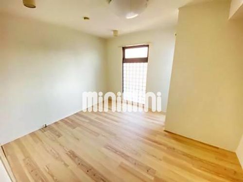 パレスRX伝馬町の居間