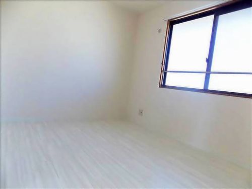 セジュール若宮 A棟の居間