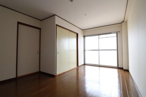 大阪府茨木市真砂1丁目(マンション)の賃貸物件の居間