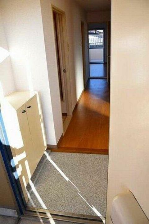 エステート光の玄関