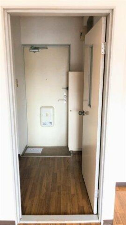 サンアベニュー葉山の玄関