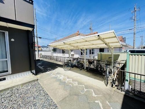 タウニー小崎の玄関