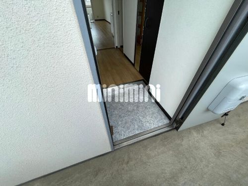 ハイツ平井の玄関