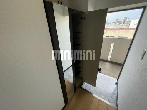 ハイツ平井の玄関