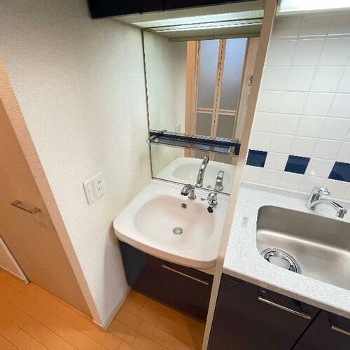 プレサンス泉シティアークの内装