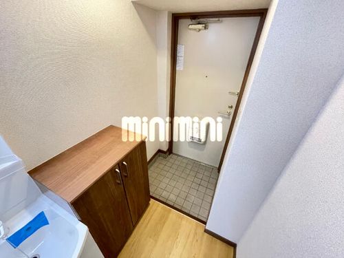 エトワール大島の玄関