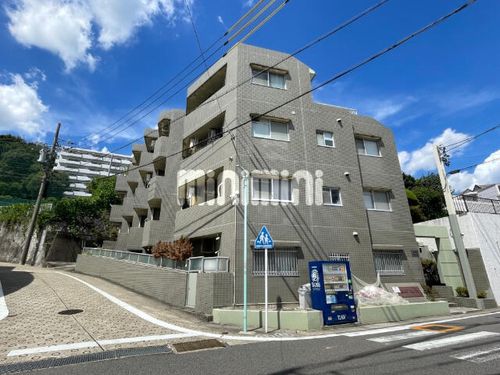 ラウムズ虹ヶ丘の外観