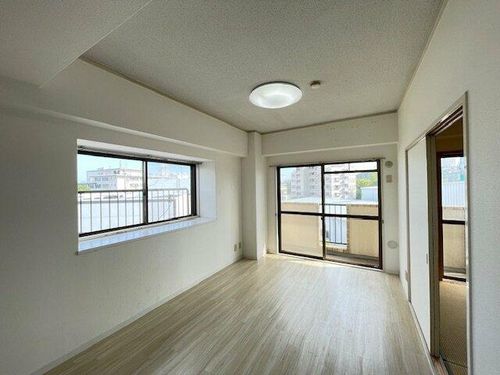 千里サンハイツ403の居間
