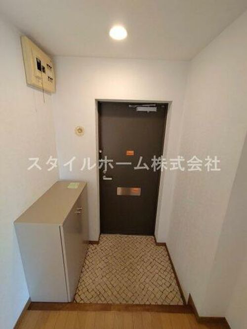 ネオパラドールの玄関