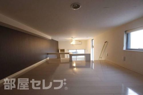 HUMMING LIFE栄生の内装