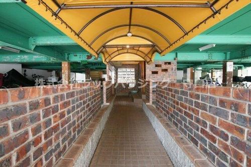 トゥリオーニ守口の玄関