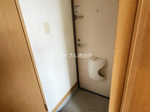 カーサ北野102の玄関