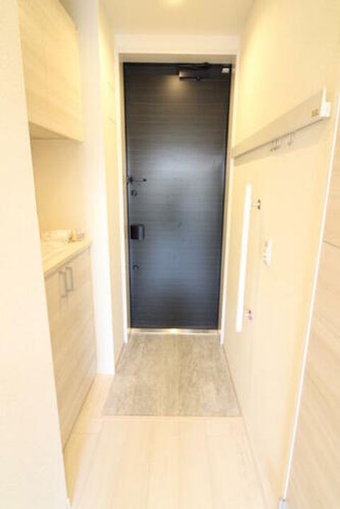 グランテージ高槻203の玄関