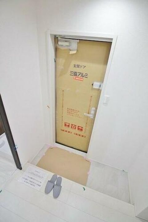 フジパレス東羽倉崎町の玄関